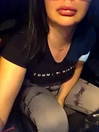 YoungHotMom_ stripchat stream image