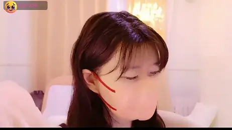 maii- stripchat stream image