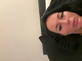 juicylucie stripchat stream image